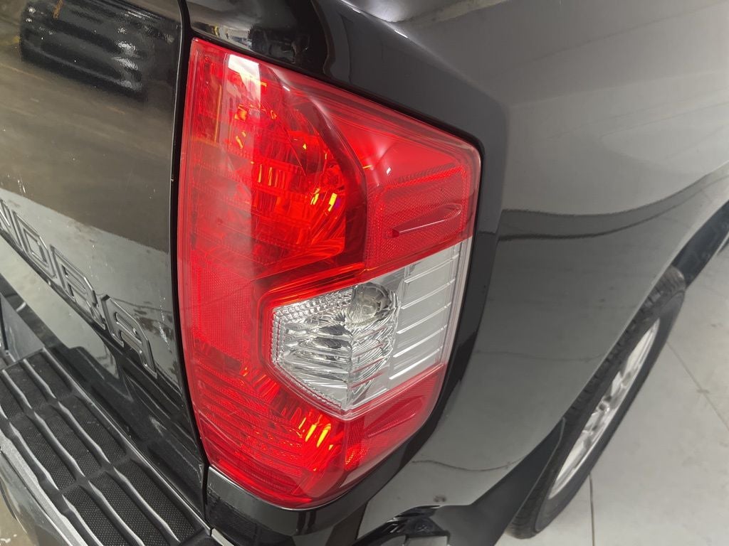 2017 Toyota Tundra Platinum 5.7L V8