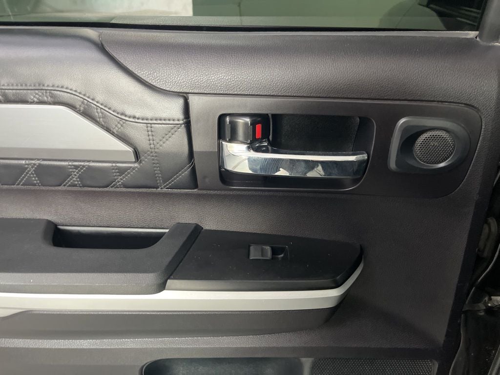 2017 Toyota Tundra Platinum 5.7L V8