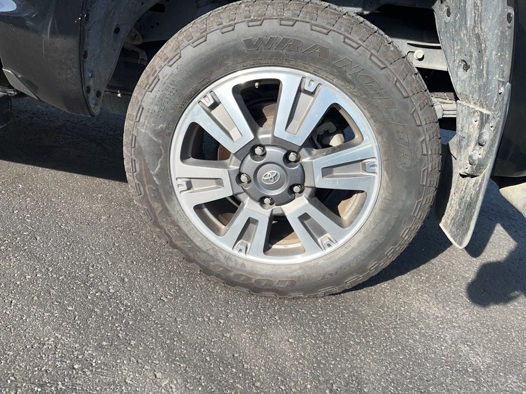 2019 Toyota Tundra Platinum 5.7L V8
