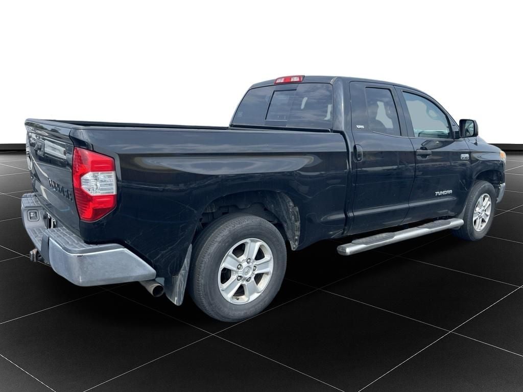 2017 Toyota Tundra SR5