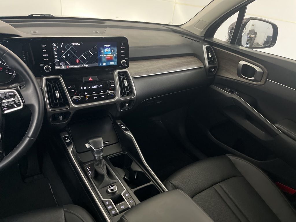 2023 Kia Sorento EX