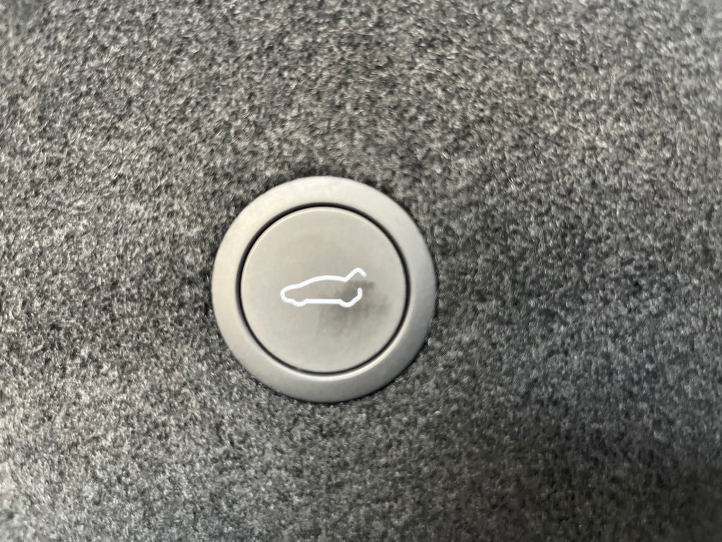 2023 Tesla Model S Plaid