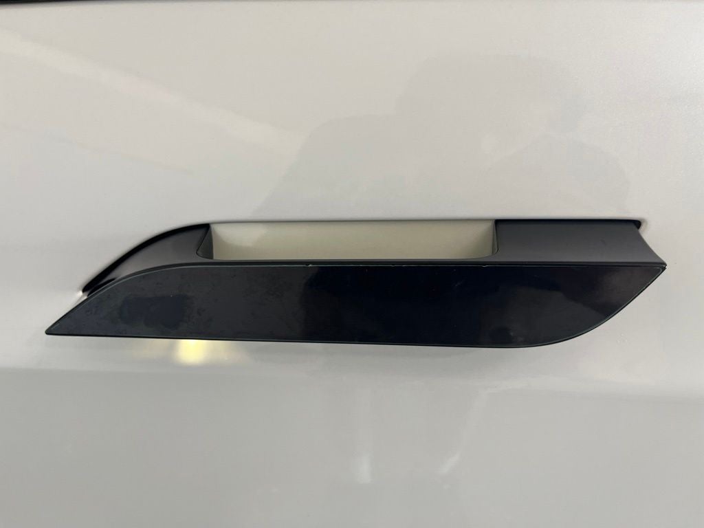 2023 Tesla Model S Plaid