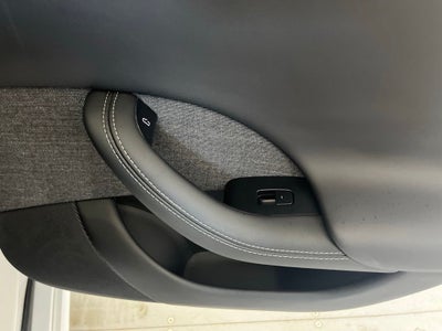 2023 Tesla Model S Plaid