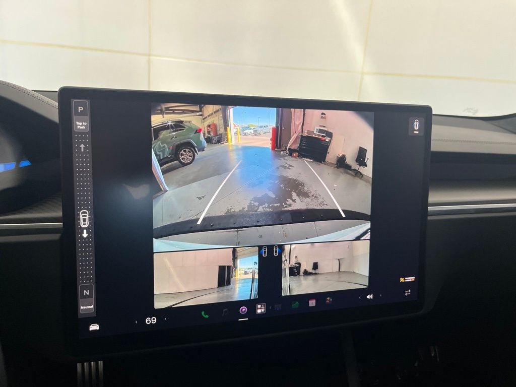 2023 Tesla Model S Plaid