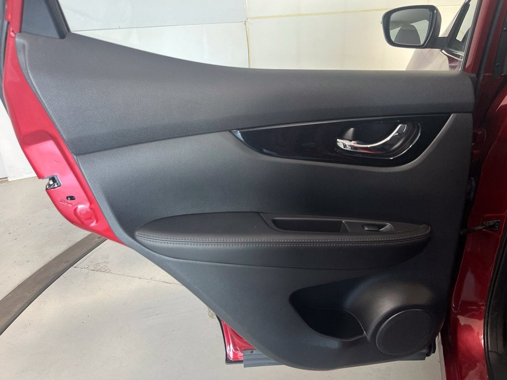 2022 Nissan Rogue Sport SV