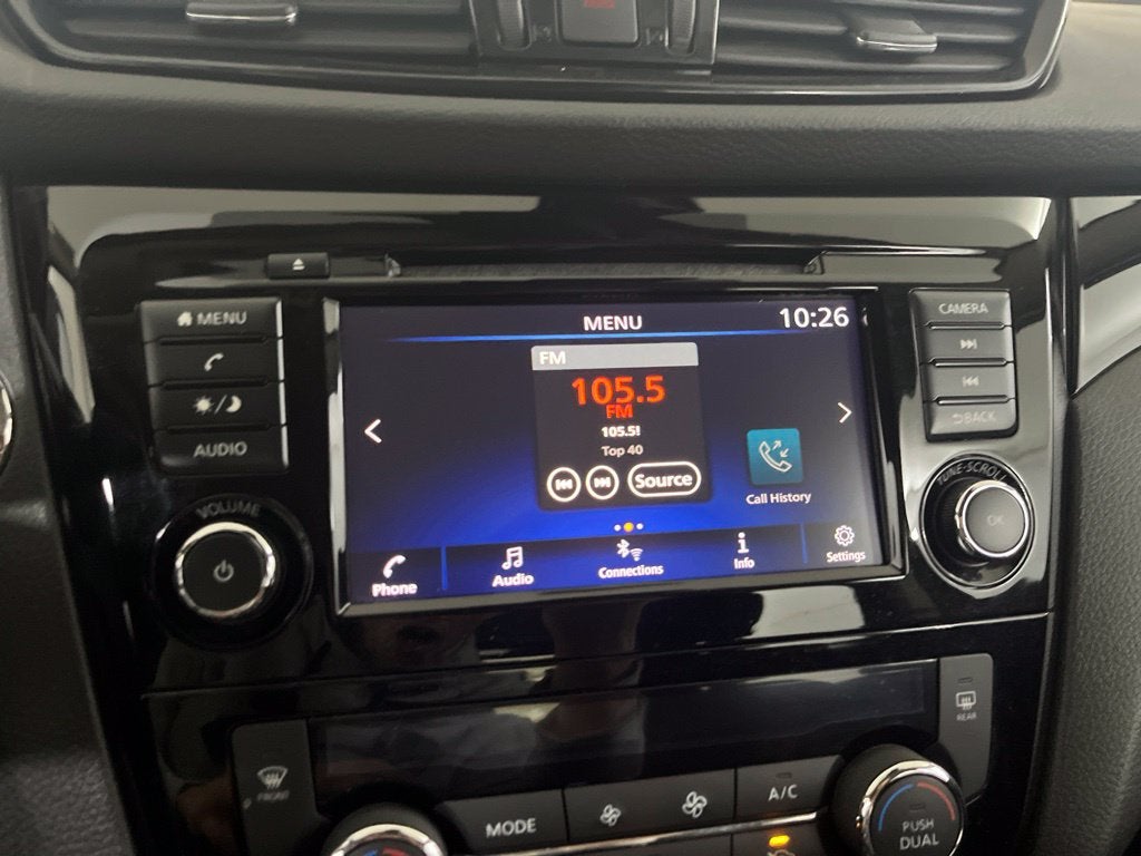 2022 Nissan Rogue Sport SV