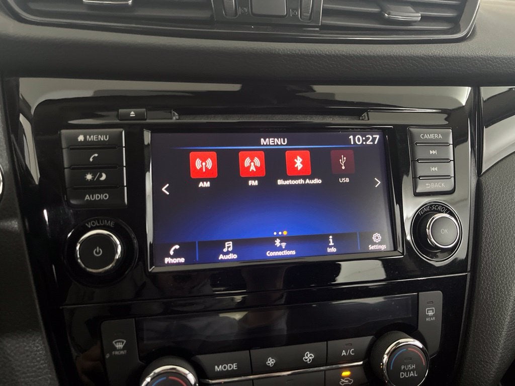 2022 Nissan Rogue Sport SV