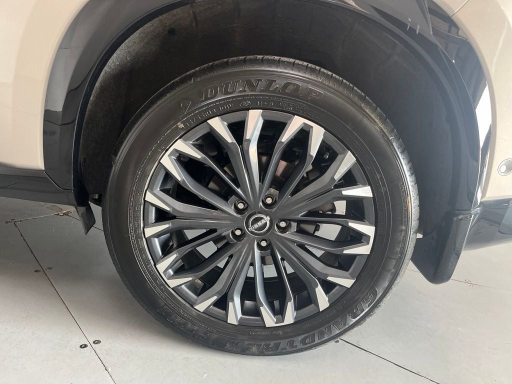 2025 Nissan Rogue Platinum