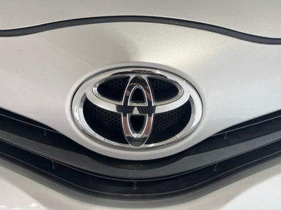 2012 Toyota Yaris LE