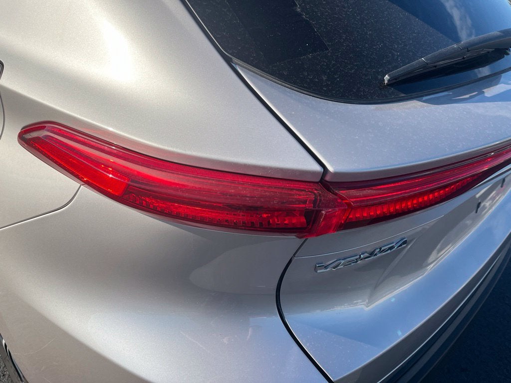 2024 Toyota Venza LE