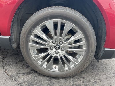 2024 Toyota Venza XLE