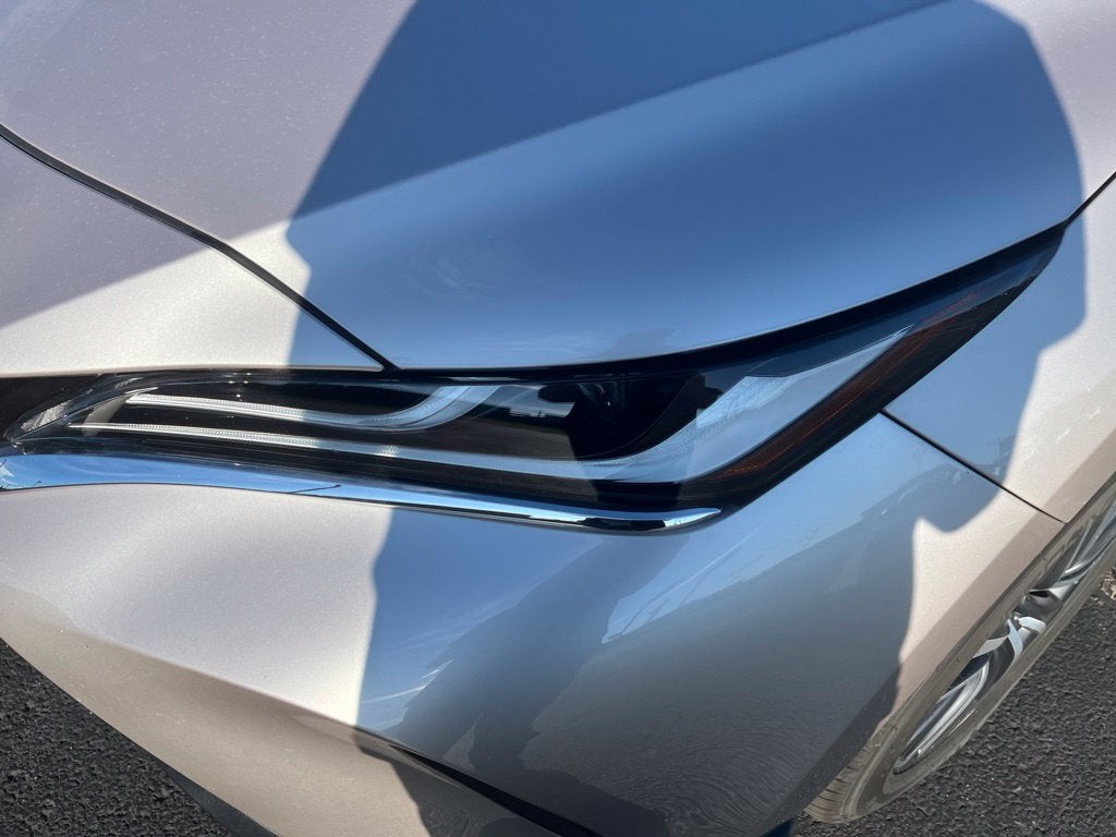 2024 Toyota Venza LE