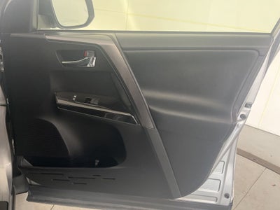 2018 Toyota RAV4 SE
