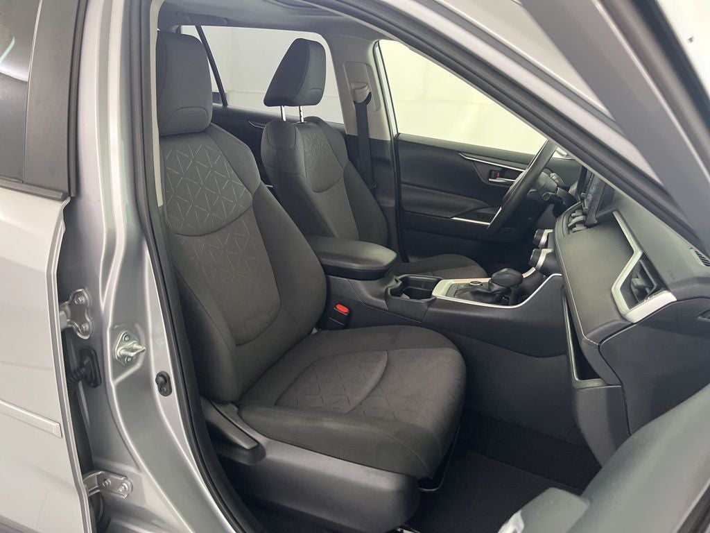 2019 Toyota RAV4 Hybrid XLE
