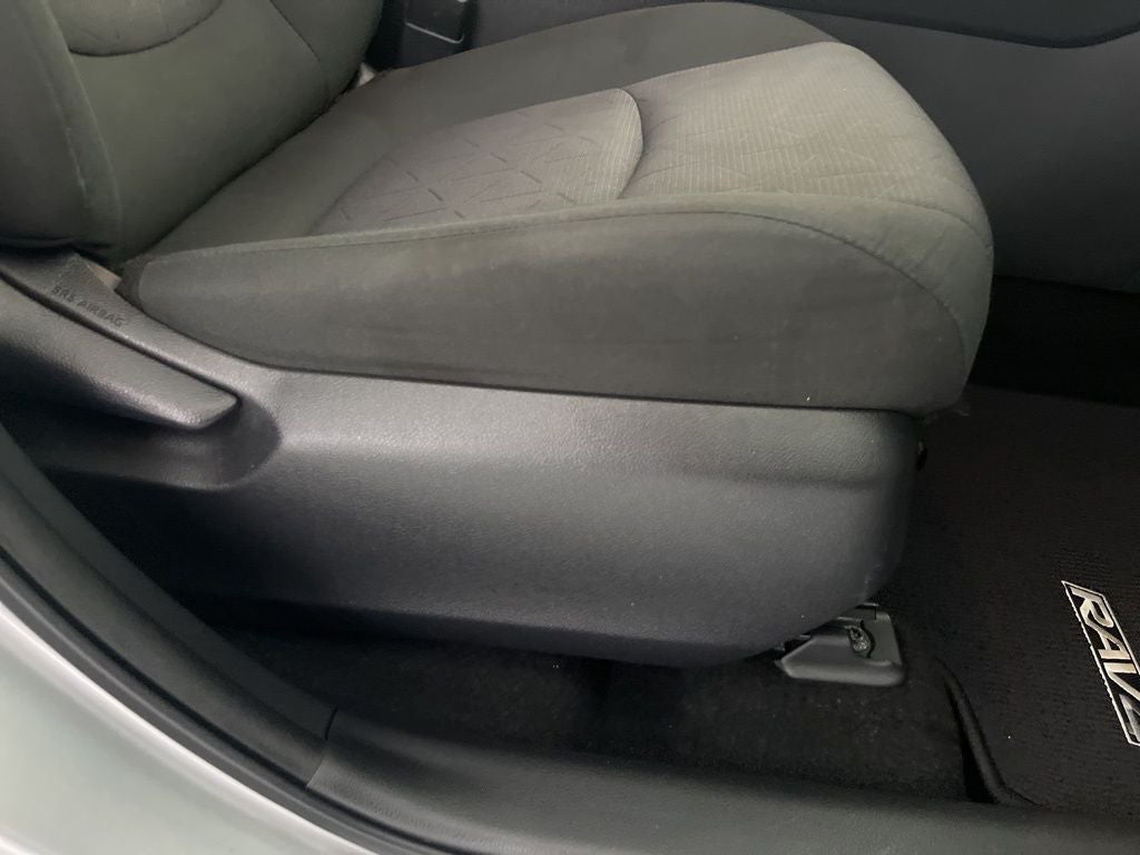2019 Toyota RAV4 Hybrid XLE