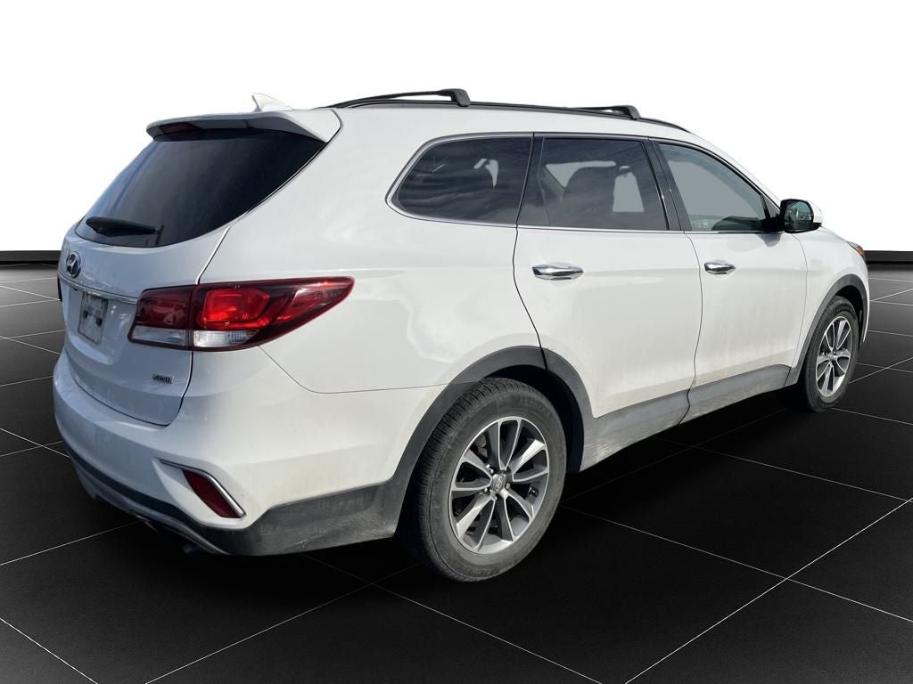 2017 Hyundai Santa Fe SE