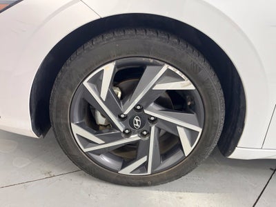 2024 Hyundai Elantra Limited
