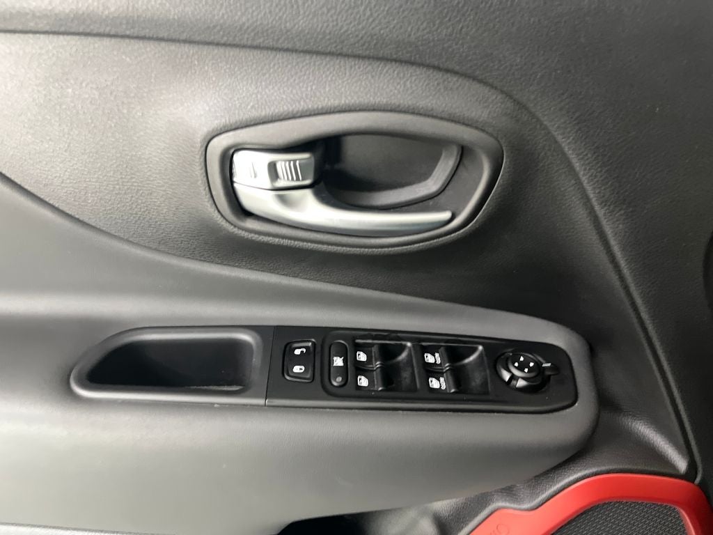 2022 Jeep Renegade Trailhawk