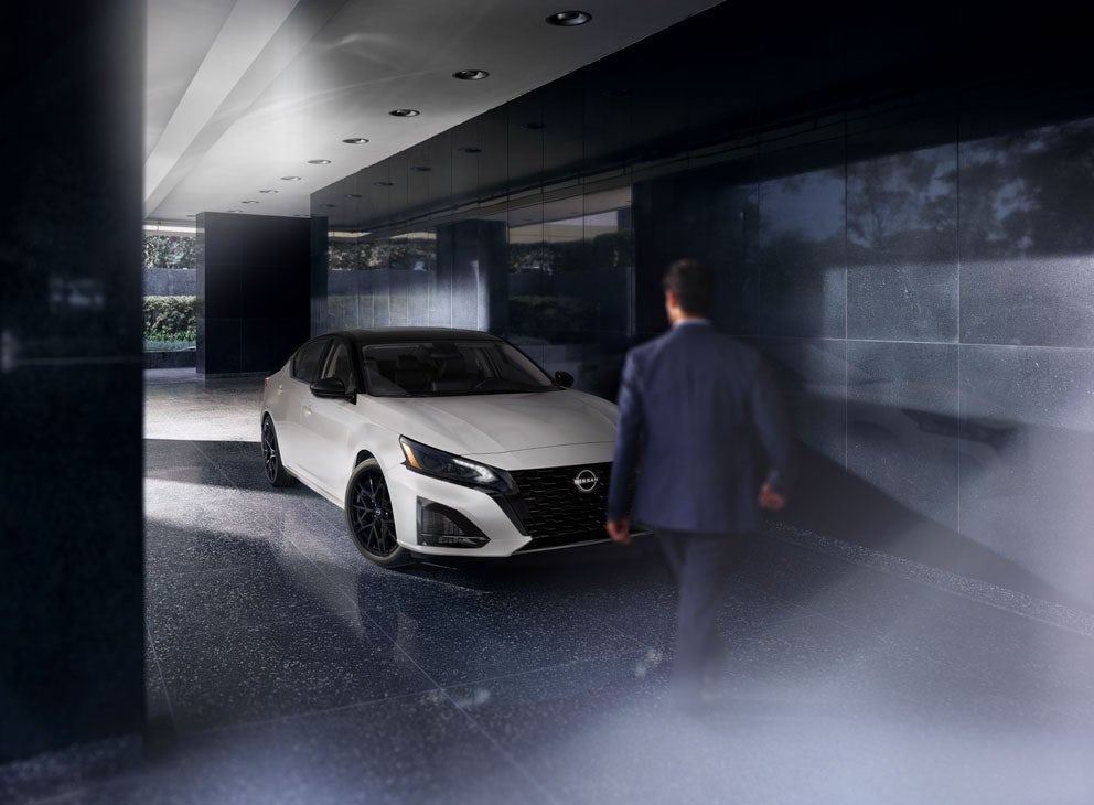 Rolling Hills Nissan in Saint Joseph MO