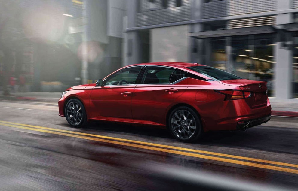 Rolling Hills Nissan in Saint Joseph MO